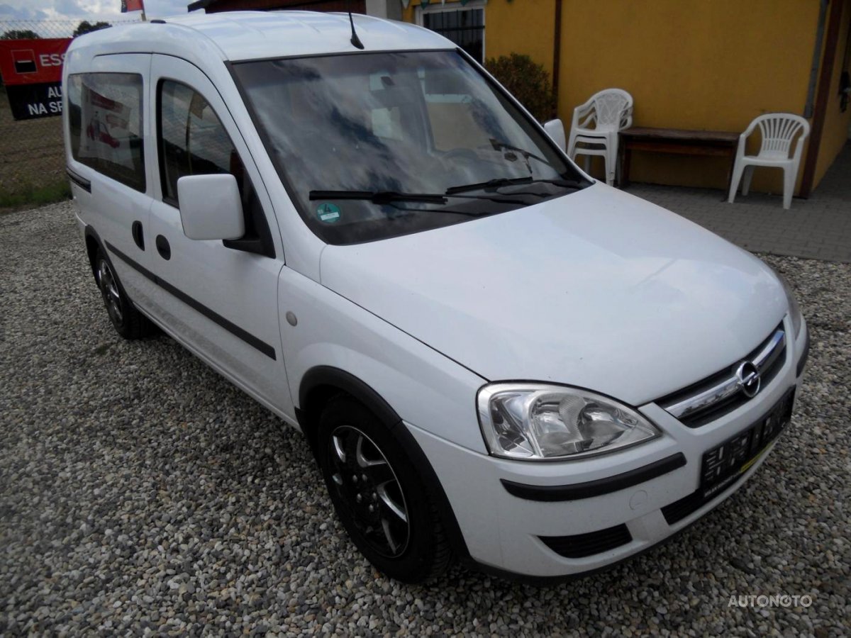 Opel Combo, 2010 - pohled č. 3