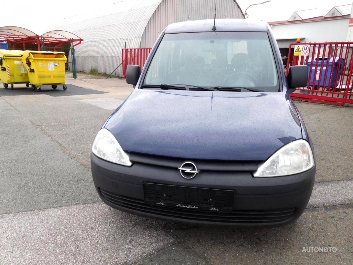 Opel Combo, 2004 - pohled č. 2