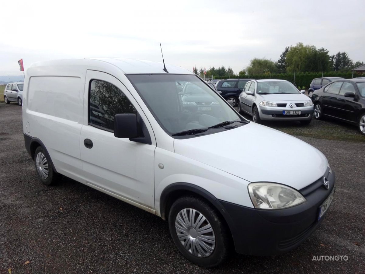 Opel Combo, 2007 - celkový pohled