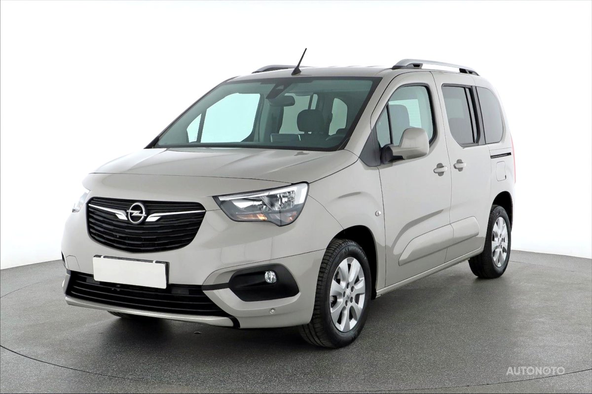 Opel Combo, 2019 - pohled č. 3