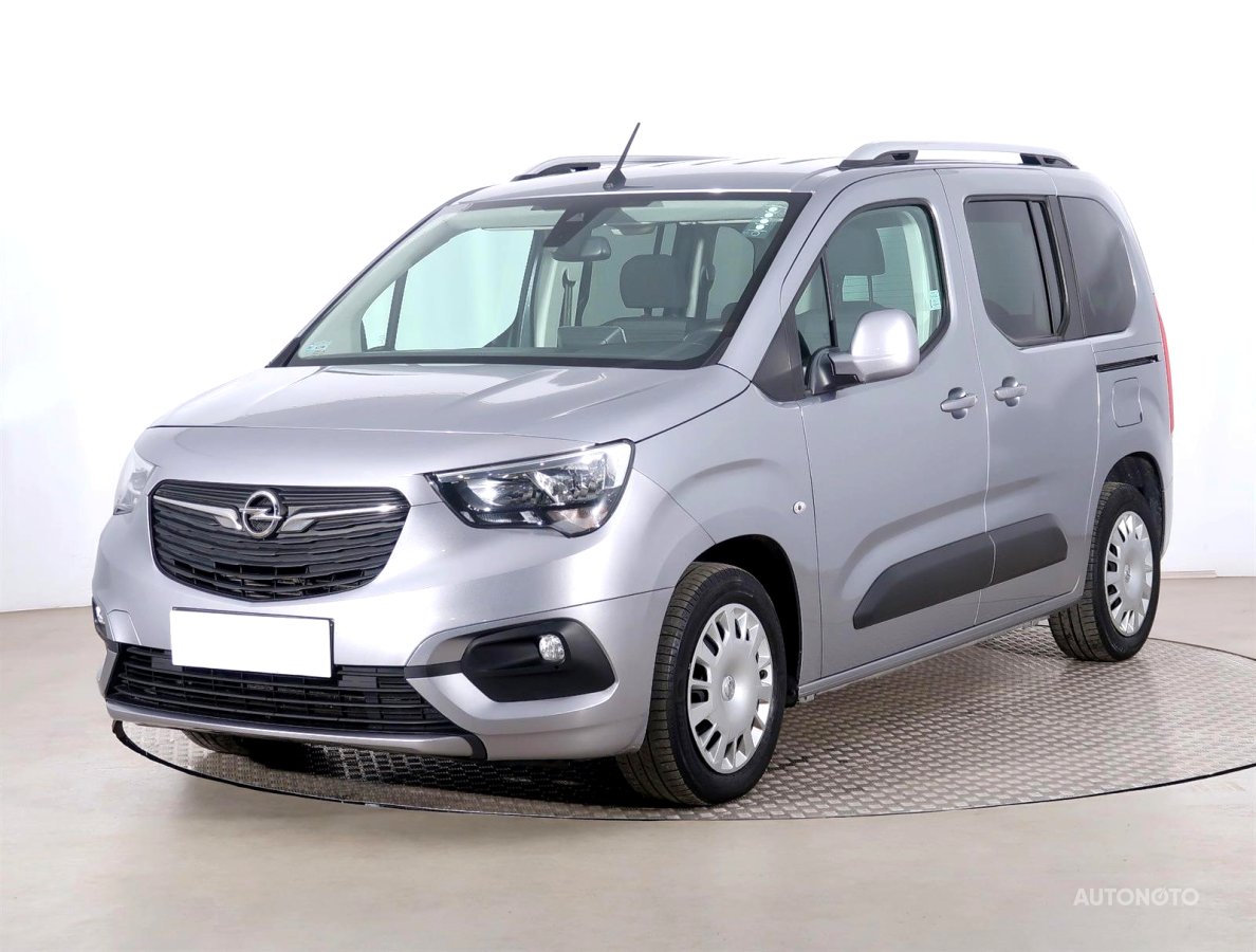 Opel Combo, 2019 - pohled č. 3