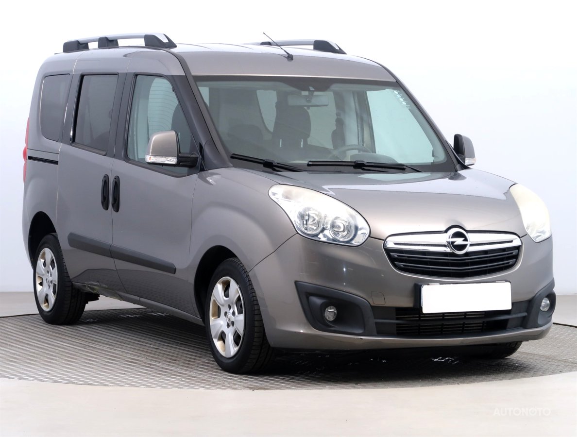 Opel Combo, 2013 - celkový pohled
