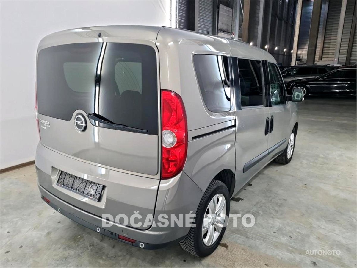Opel Combo, 2016 - pohled č. 3