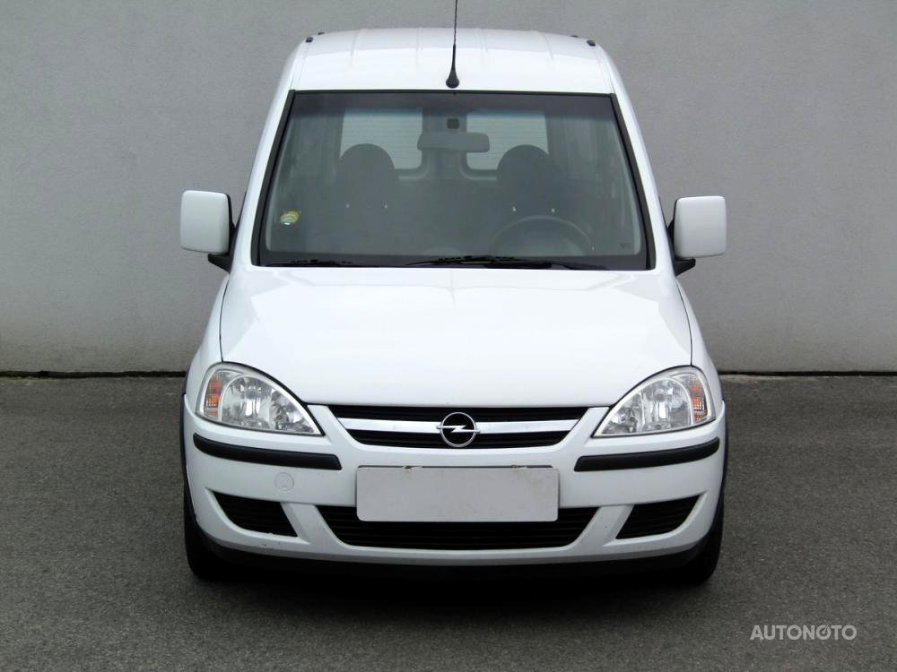 Opel Combo, 2004 - pohled č. 2