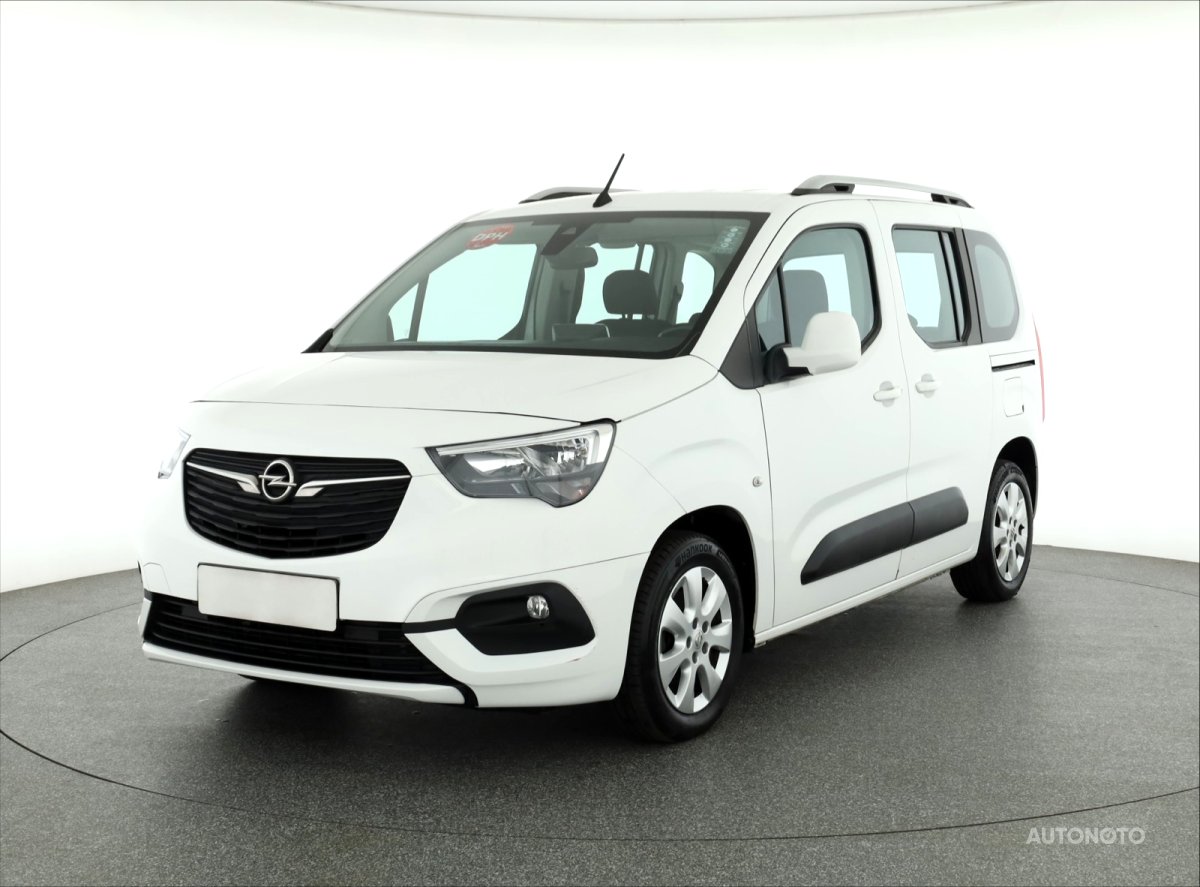 Opel Combo, 2019 - pohled č. 3