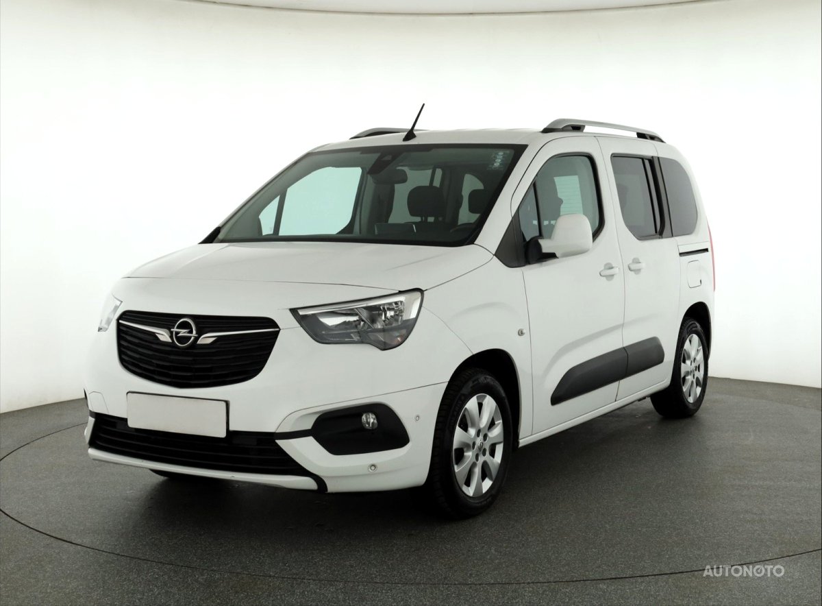 Opel Combo, 2019 - pohled č. 3