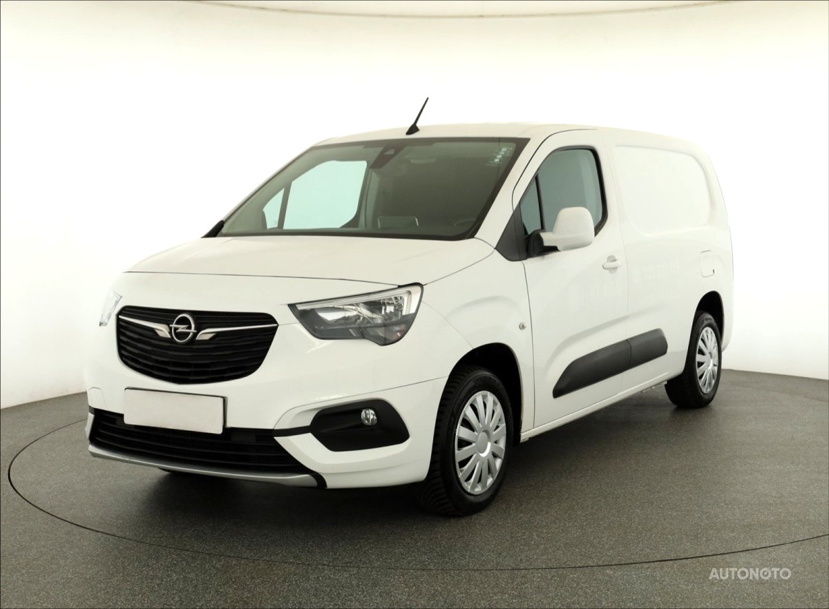 Opel Combo, 2019 - pohled č. 3