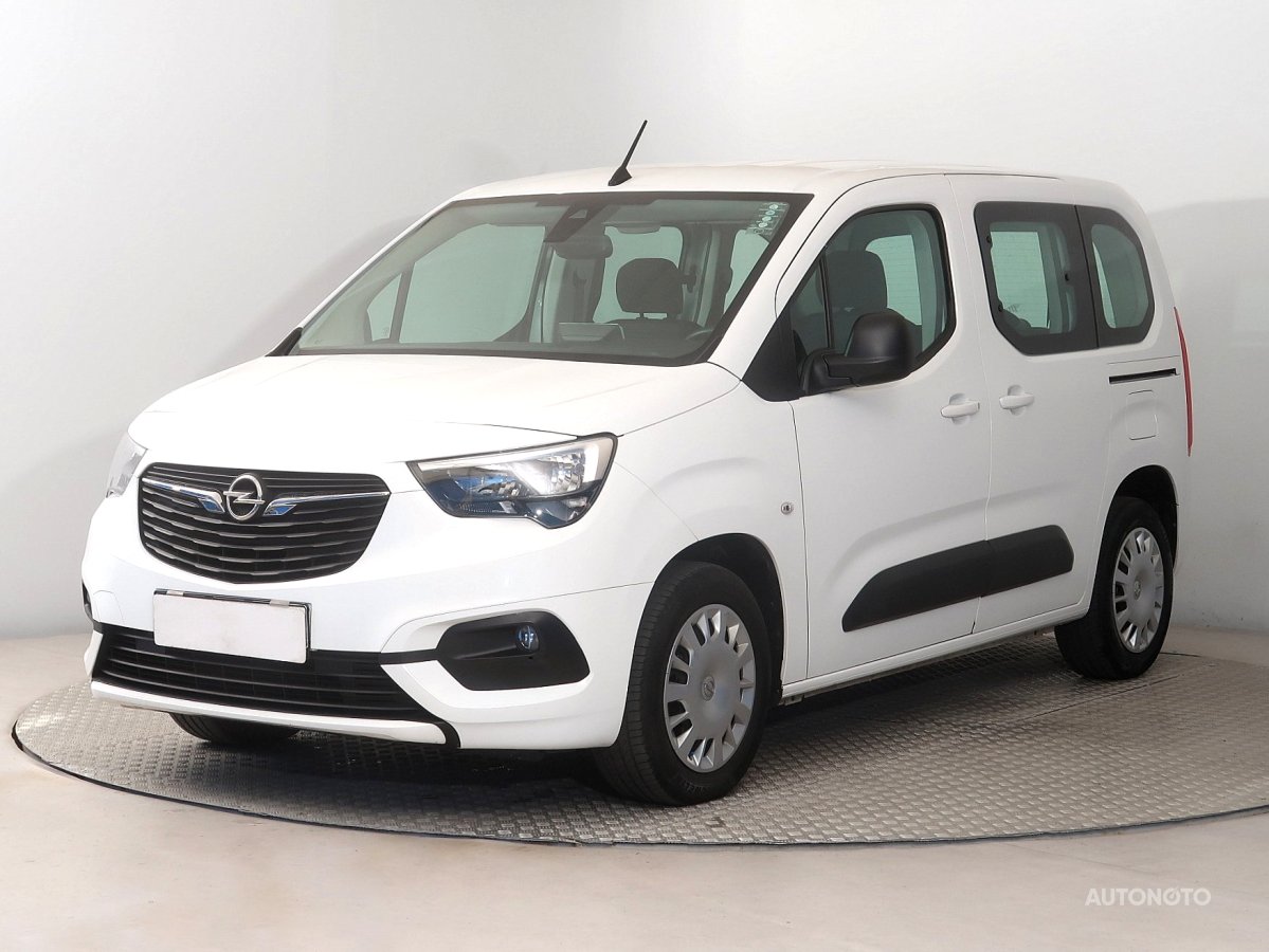 Opel Combo, 2022 - pohled č. 3