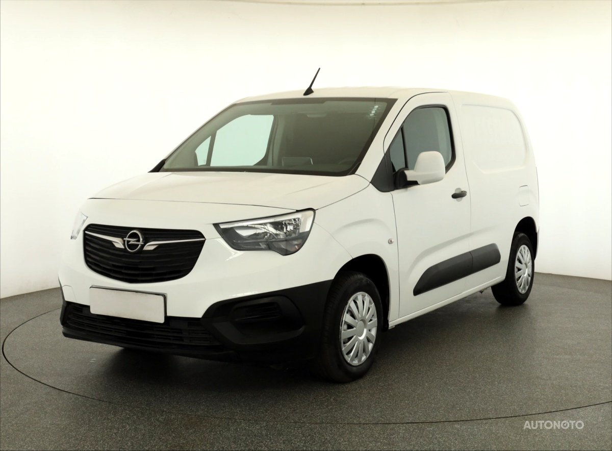 Opel Combo, 2020 - pohled č. 3