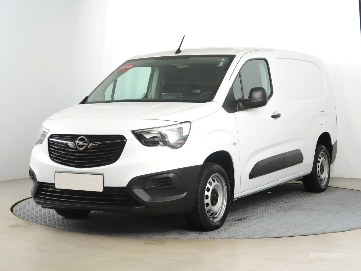 Opel Combo, 2023 - pohled č. 3