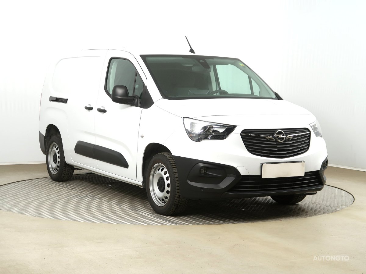 Opel Combo, 2023 - celkový pohled
