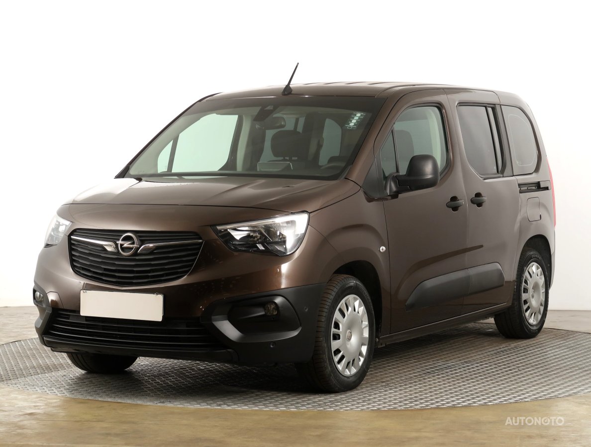 Opel Combo, 2019 - pohled č. 3