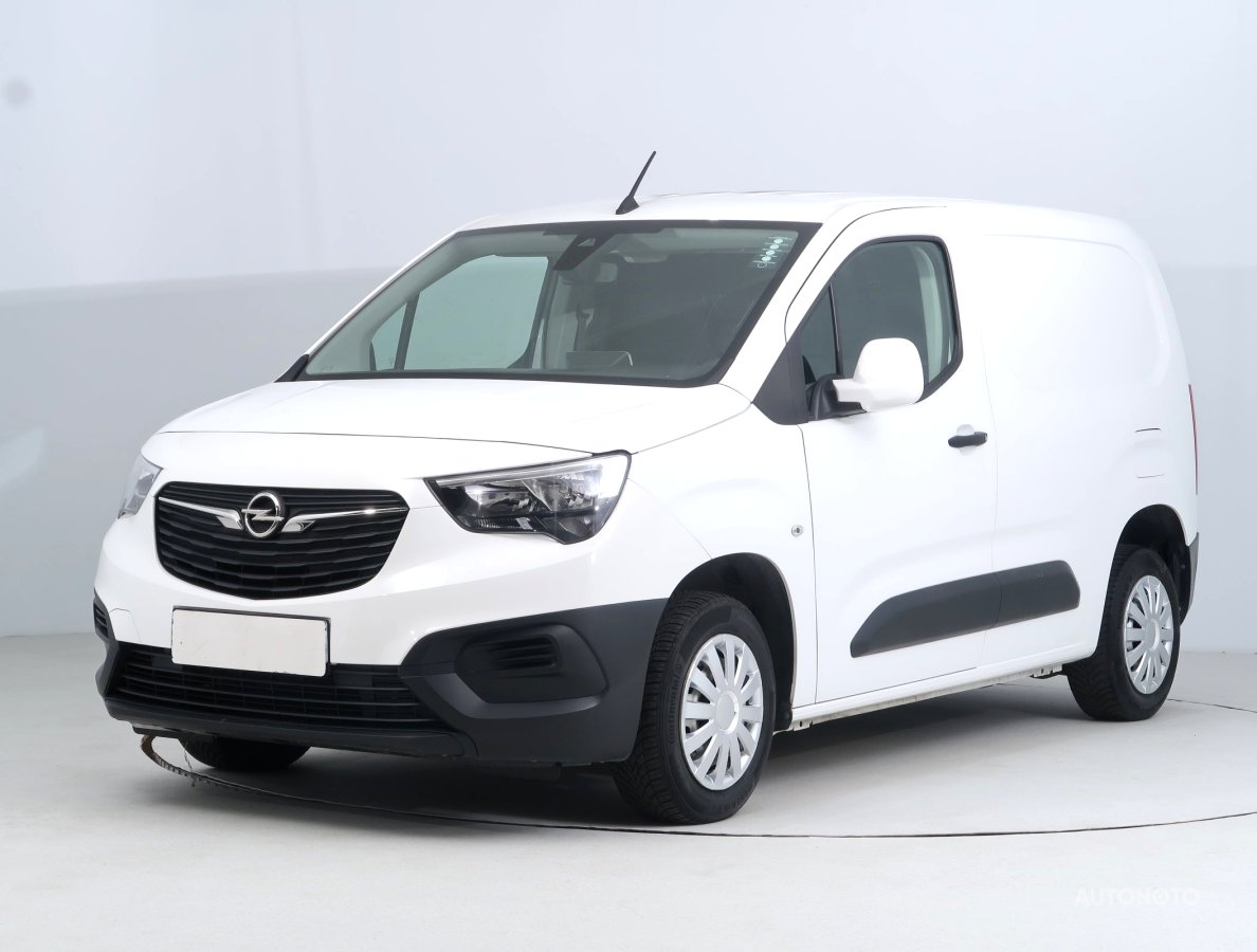 Opel Combo, 2021 - pohled č. 3