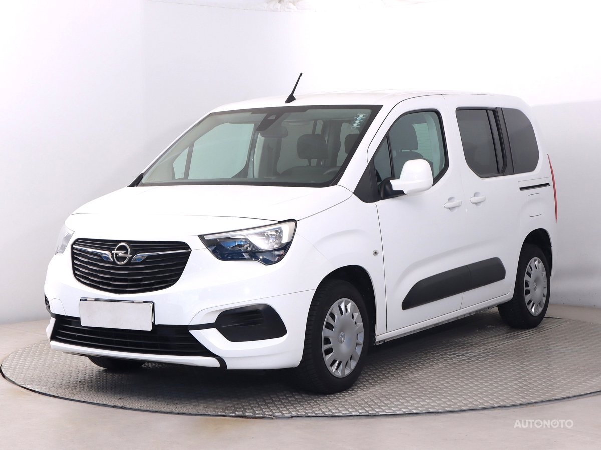 Opel Combo, 2019 - pohled č. 3