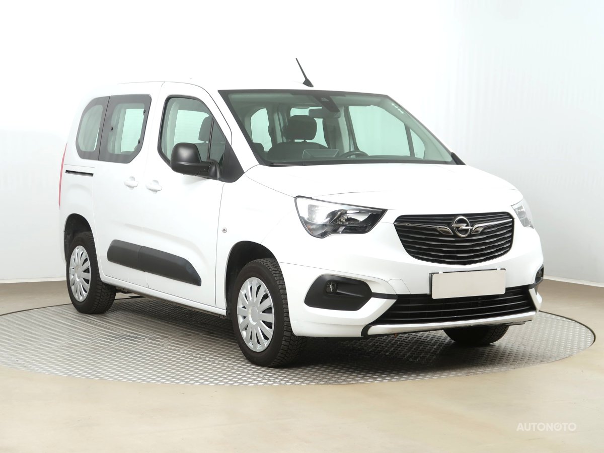 Opel Combo, 2023 - celkový pohled
