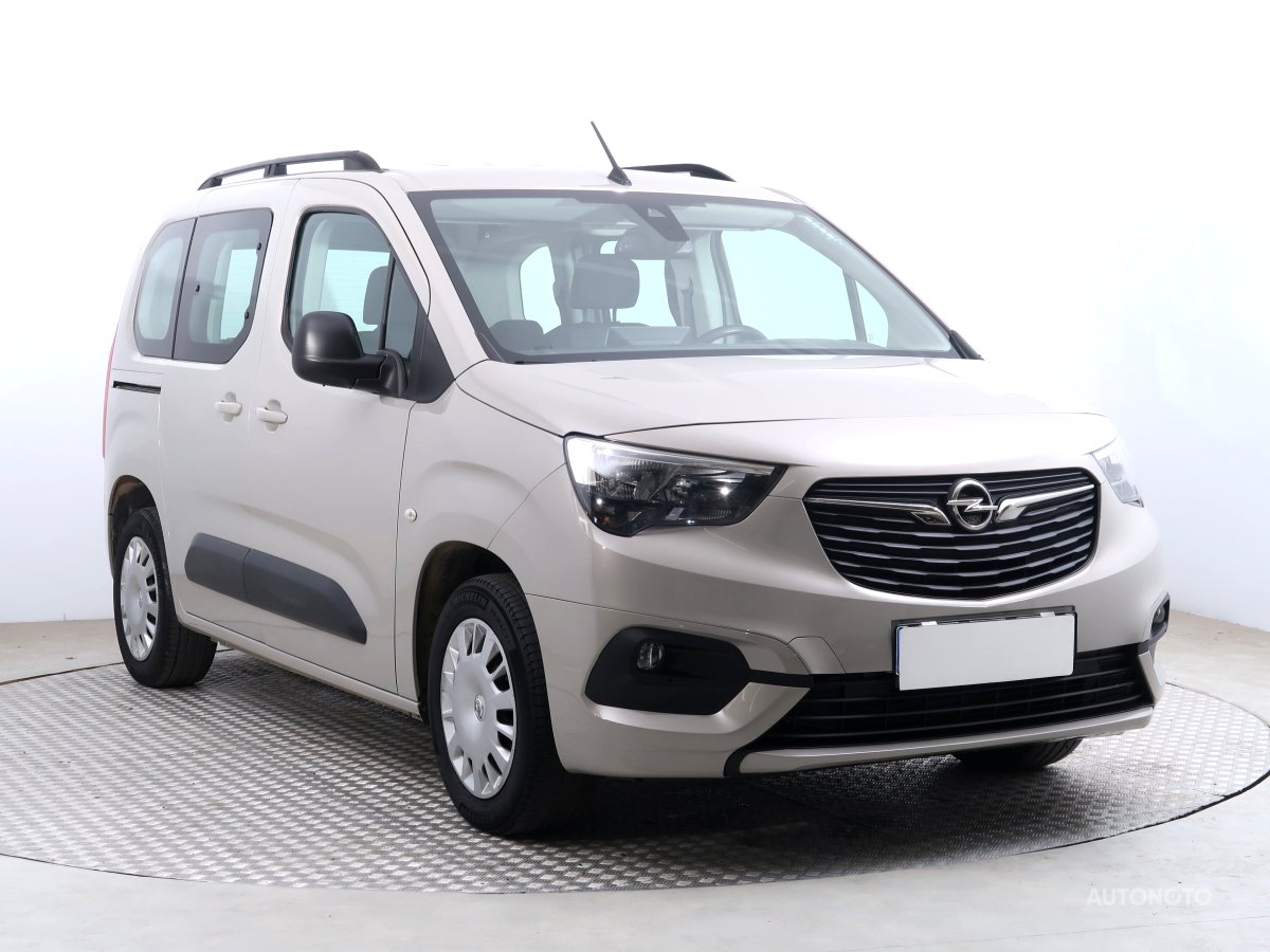 Opel Combo, 2022 - celkový pohled