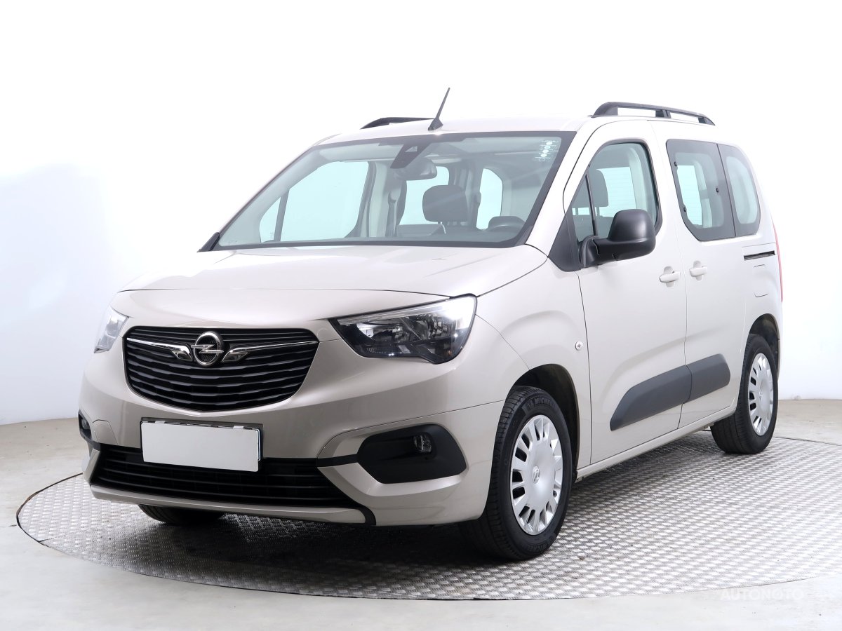 Opel Combo, 2022 - pohled č. 3
