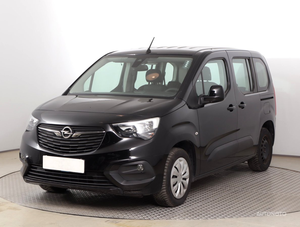 Opel Combo, 2019 - pohled č. 3