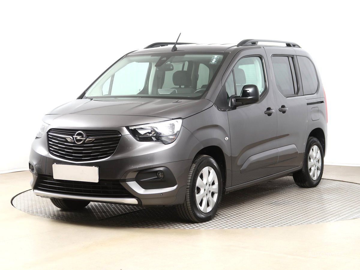 Opel Combo, 2022 - pohled č. 3