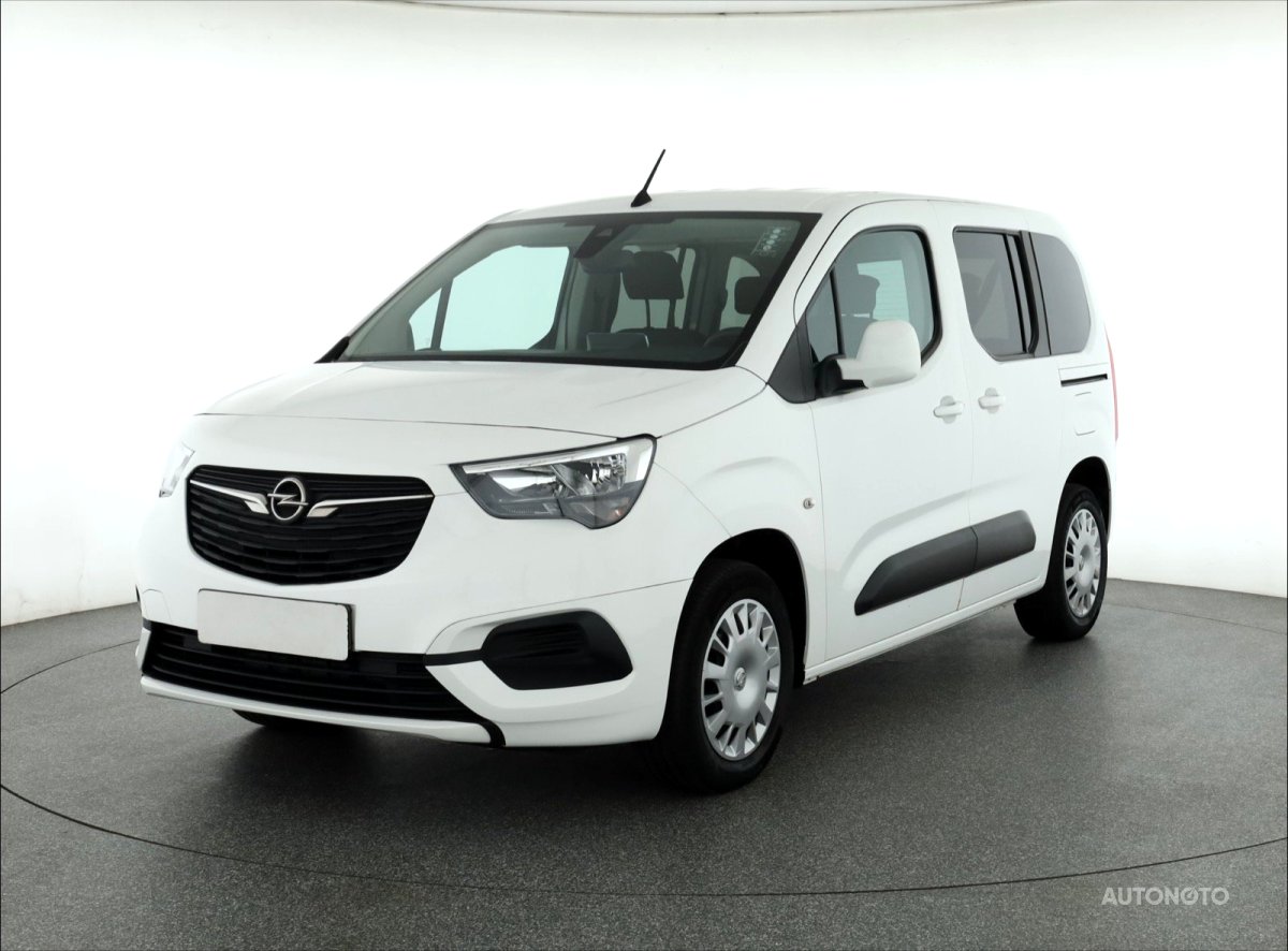 Opel Combo, 2020 - pohled č. 3