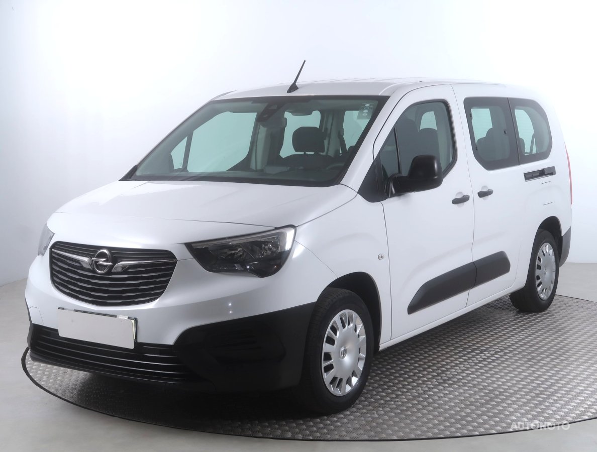 Opel Combo, 2023 - pohled č. 3