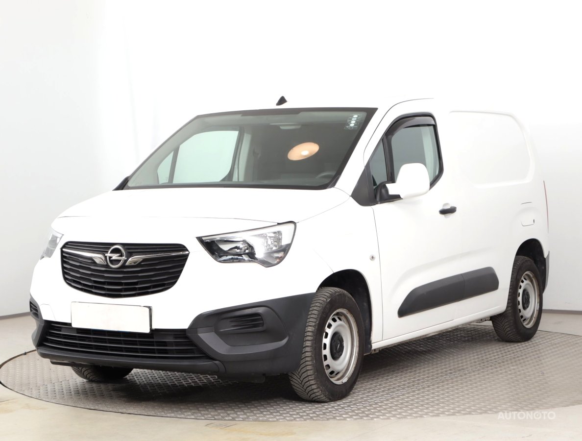 Opel Combo, 2020 - pohled č. 3