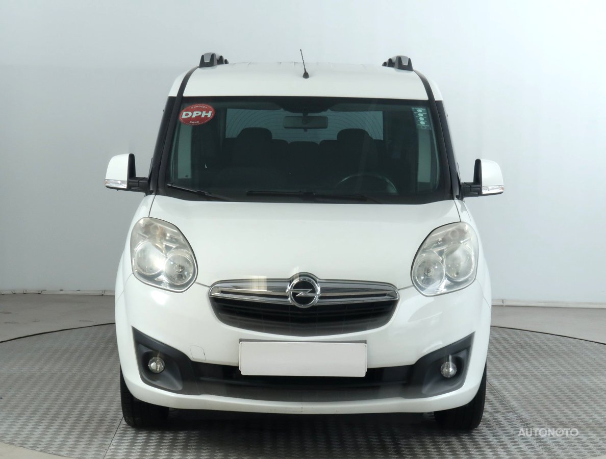 Opel Combo, 2012 - pohled č. 2