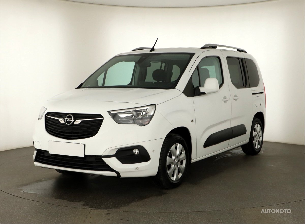 Opel Combo, 2019 - pohled č. 3