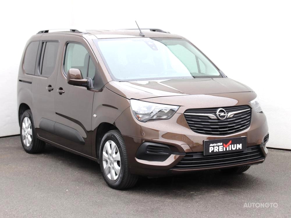 Opel Combo, 2022 - celkový pohled