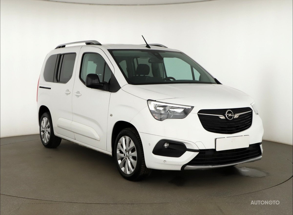 Opel Combo, 2021 - celkový pohled