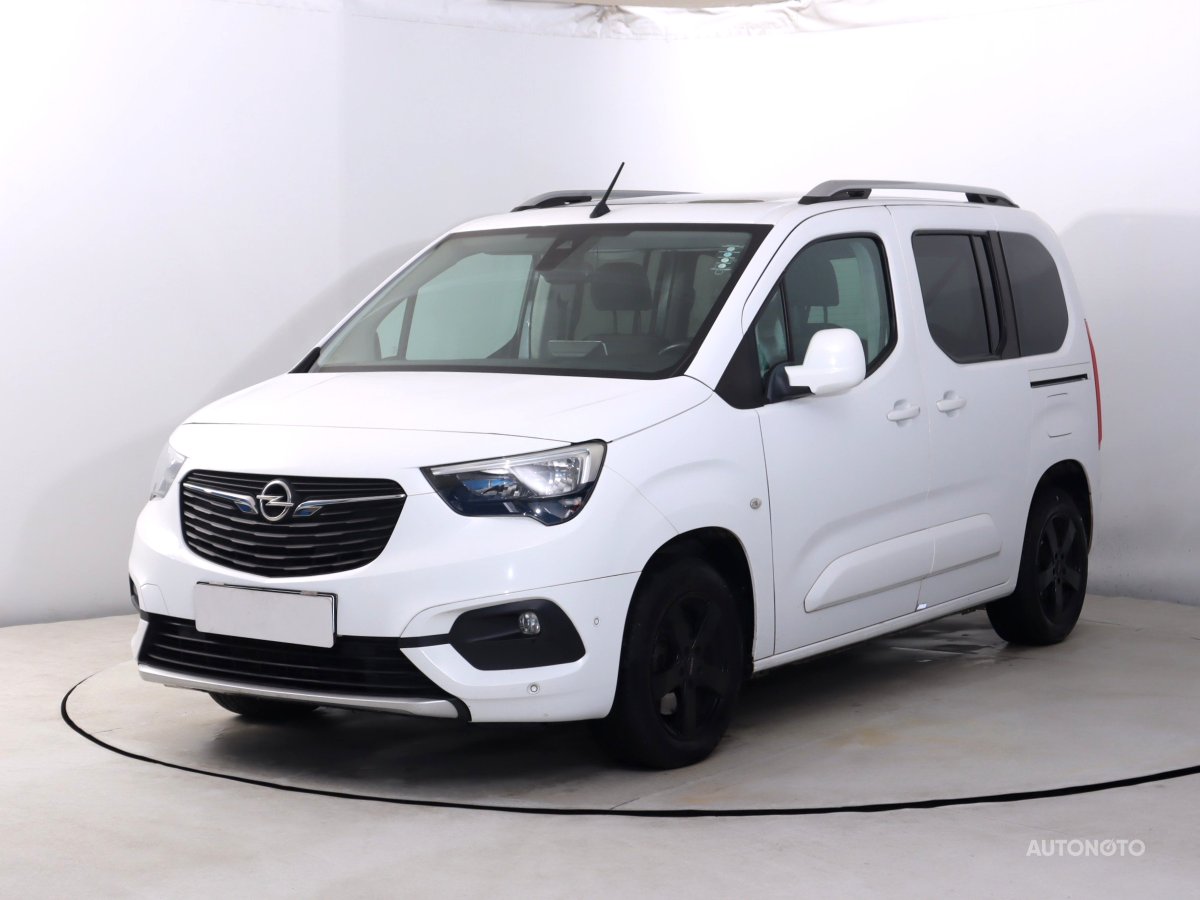 Opel Combo, 2019 - pohled č. 3