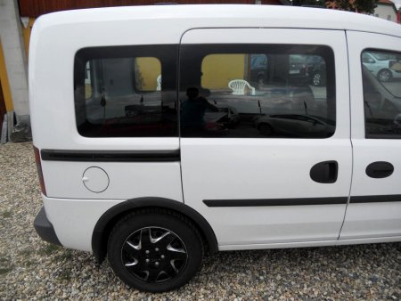 Opel Combo, 2010 - pohled č. 5
