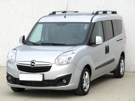 Opel Combo, 2016 - pohled č. 3