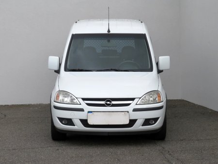 Opel Combo, 2011 - pohled č. 2