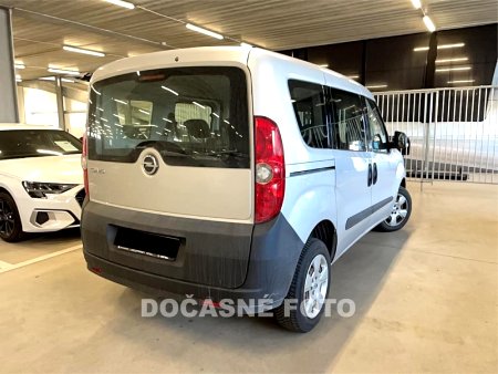 Opel Combo, 2017 - pohled č. 2