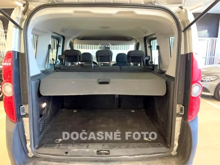 Opel Combo, 2017 - pohled č. 3