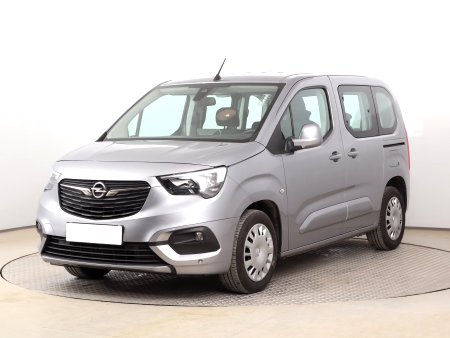 Opel Combo, 2019 - pohled č. 3