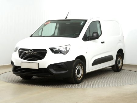 Opel Combo, 2020 - pohled č. 3