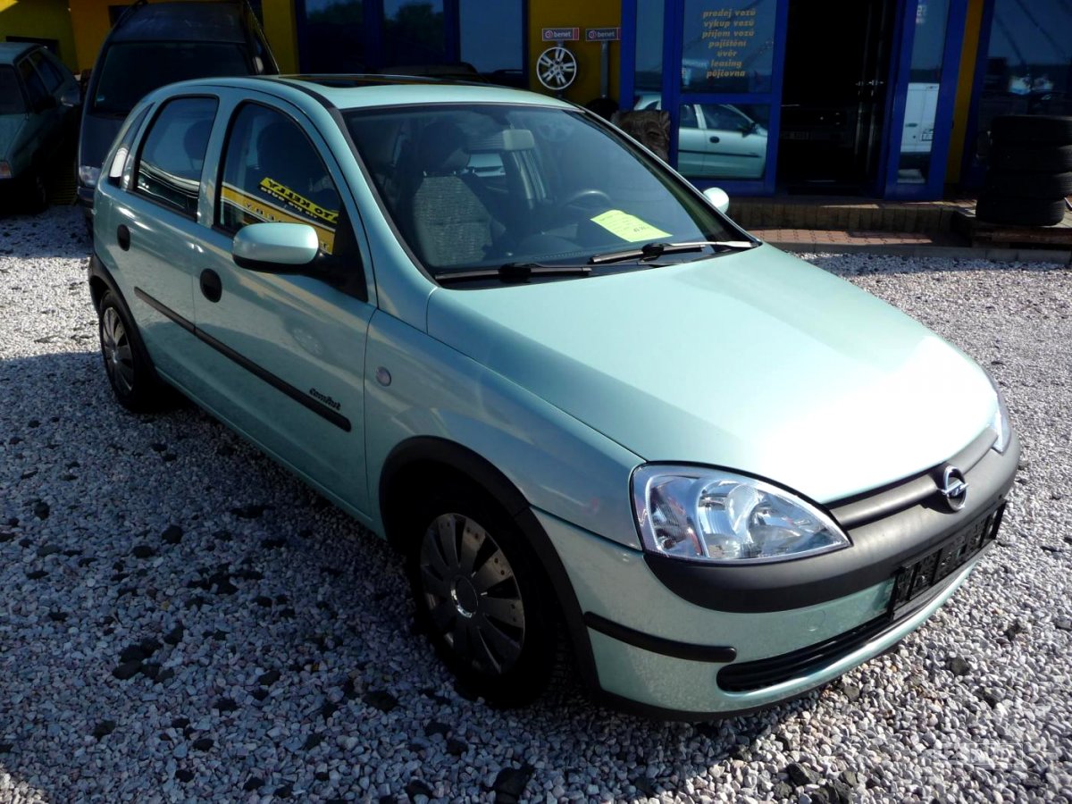 Opel Corsa, 2001 - pohled č. 3