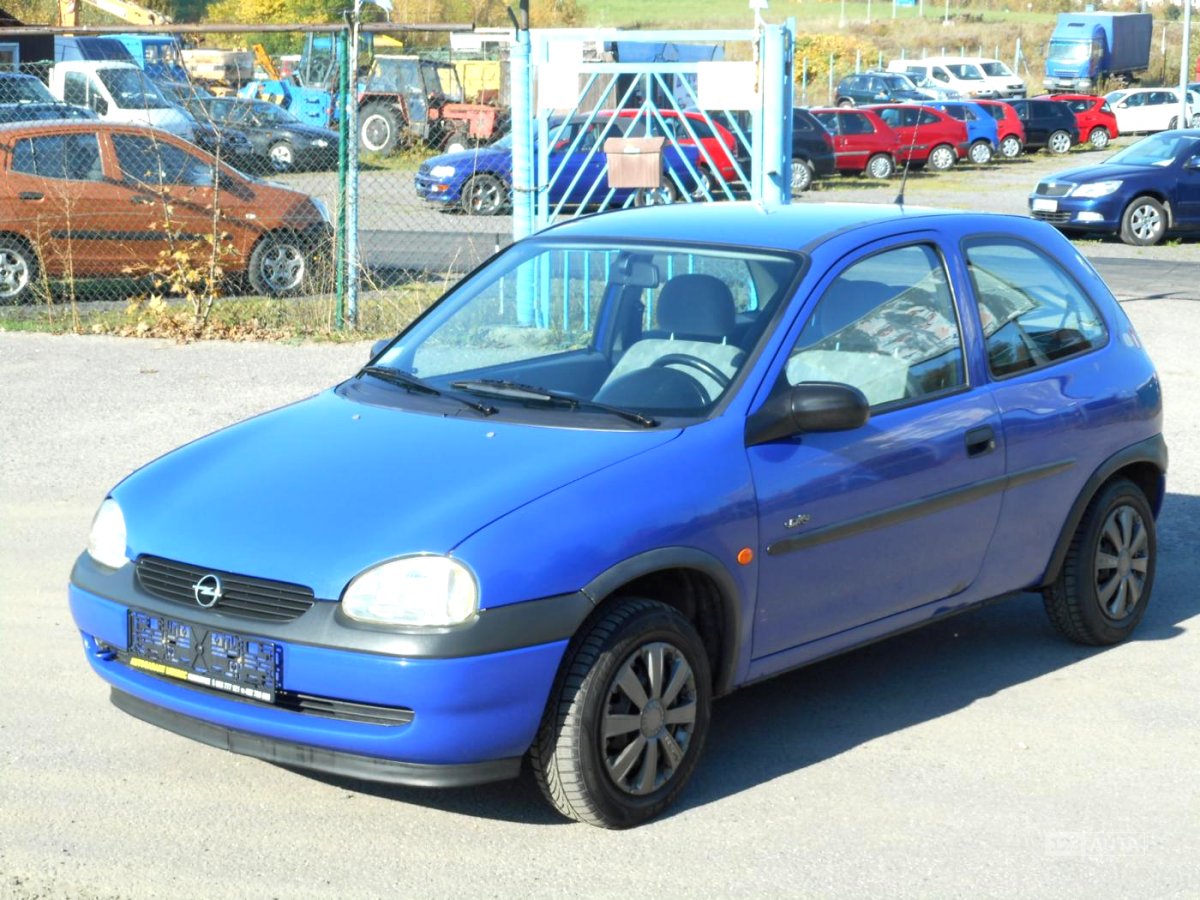 Opel Corsa, 1998 - pohled č. 4