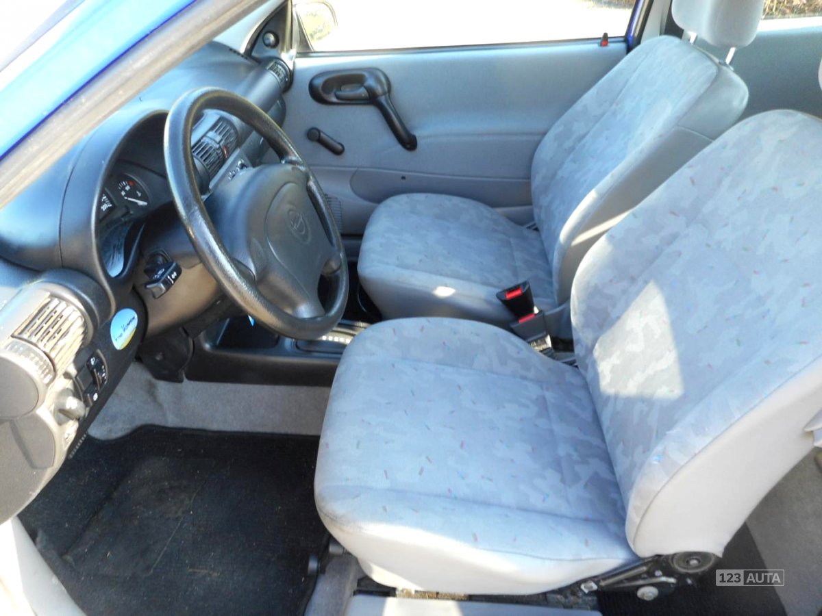 Opel Corsa, 1998 - pohled č. 9