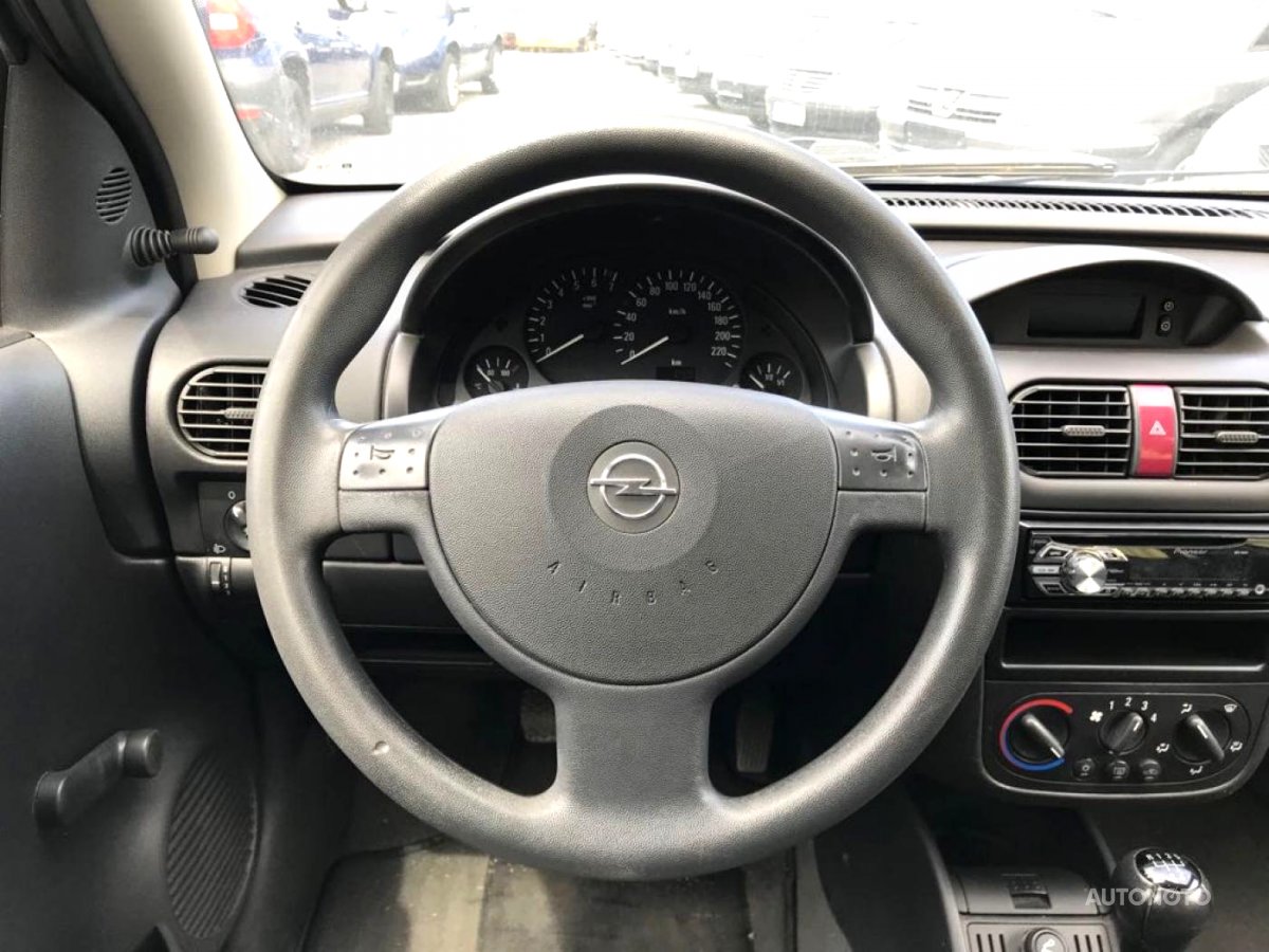 Opel Corsa, 2004 - pohled č. 10