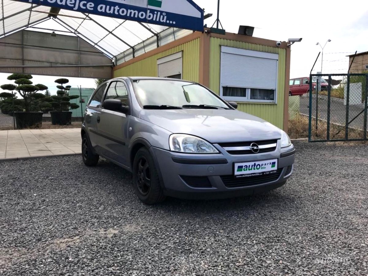 Opel Corsa, 2004 - pohled č. 3