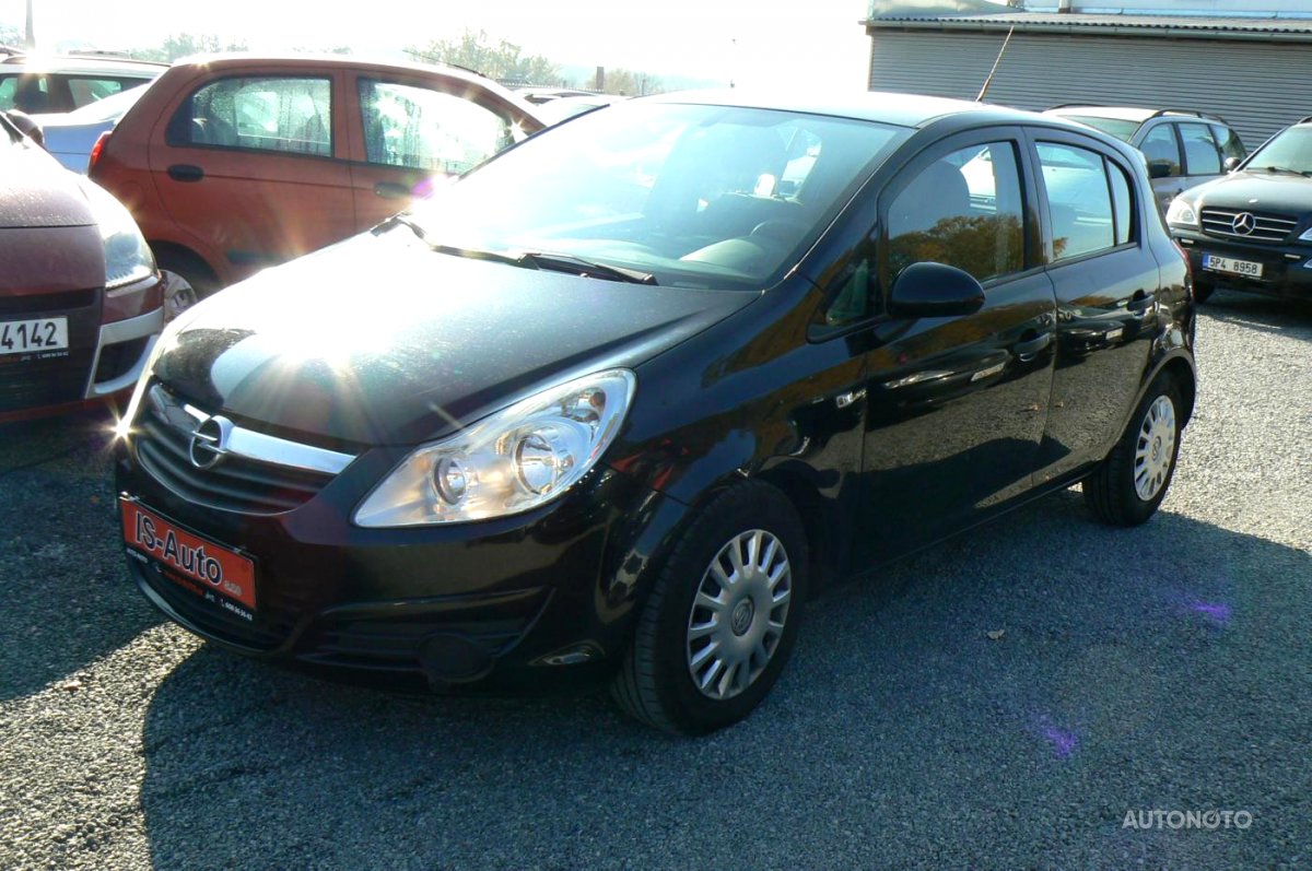 Opel Corsa, 2010 - celkový pohled