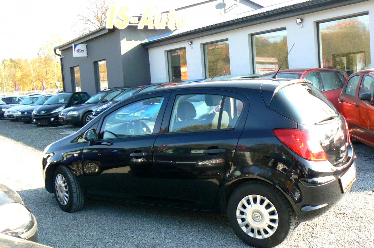Opel Corsa, 2010 - pohled č. 4