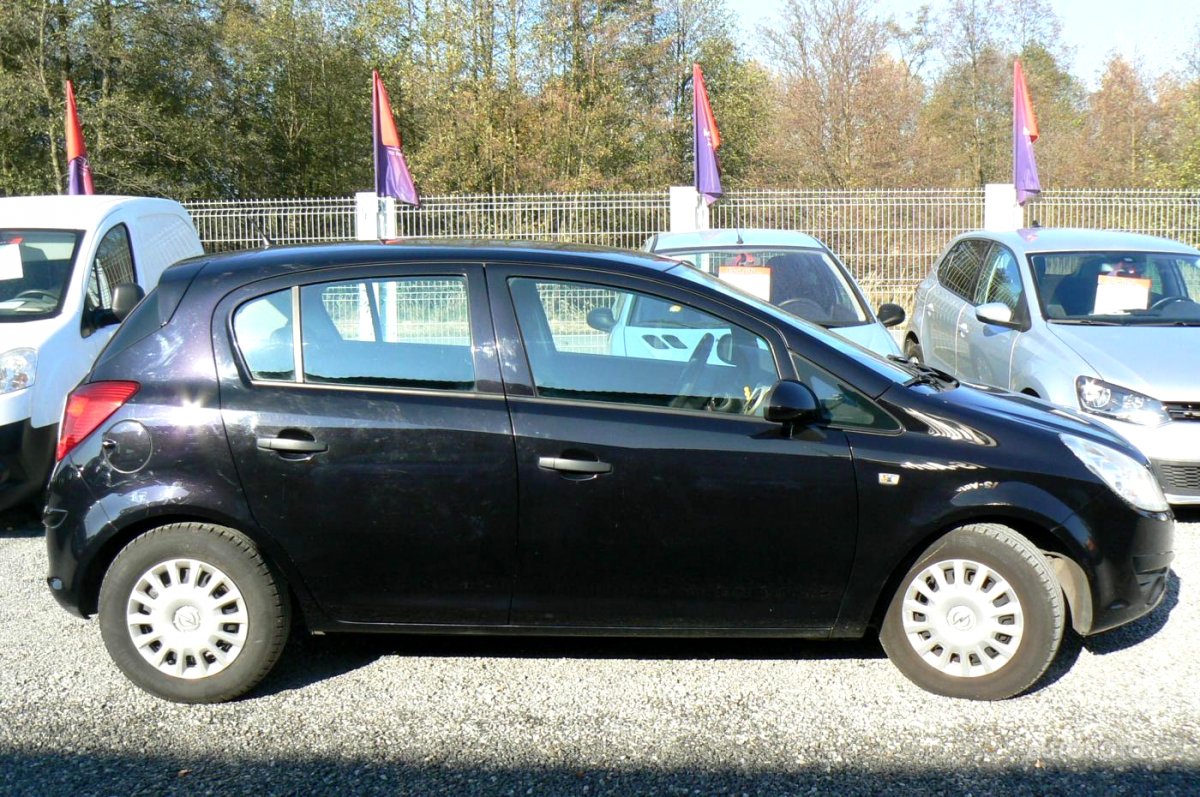 Opel Corsa, 2010 - pohled č. 8