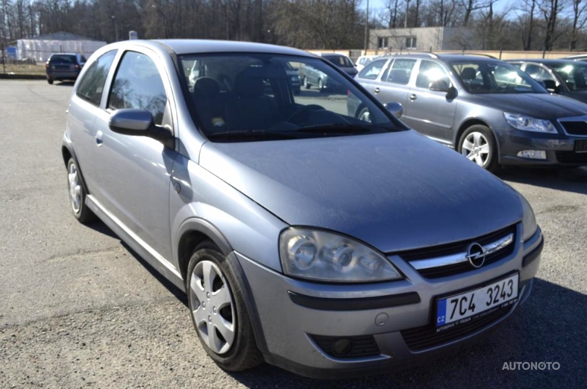 Opel Corsa, 2003 - pohled č. 3