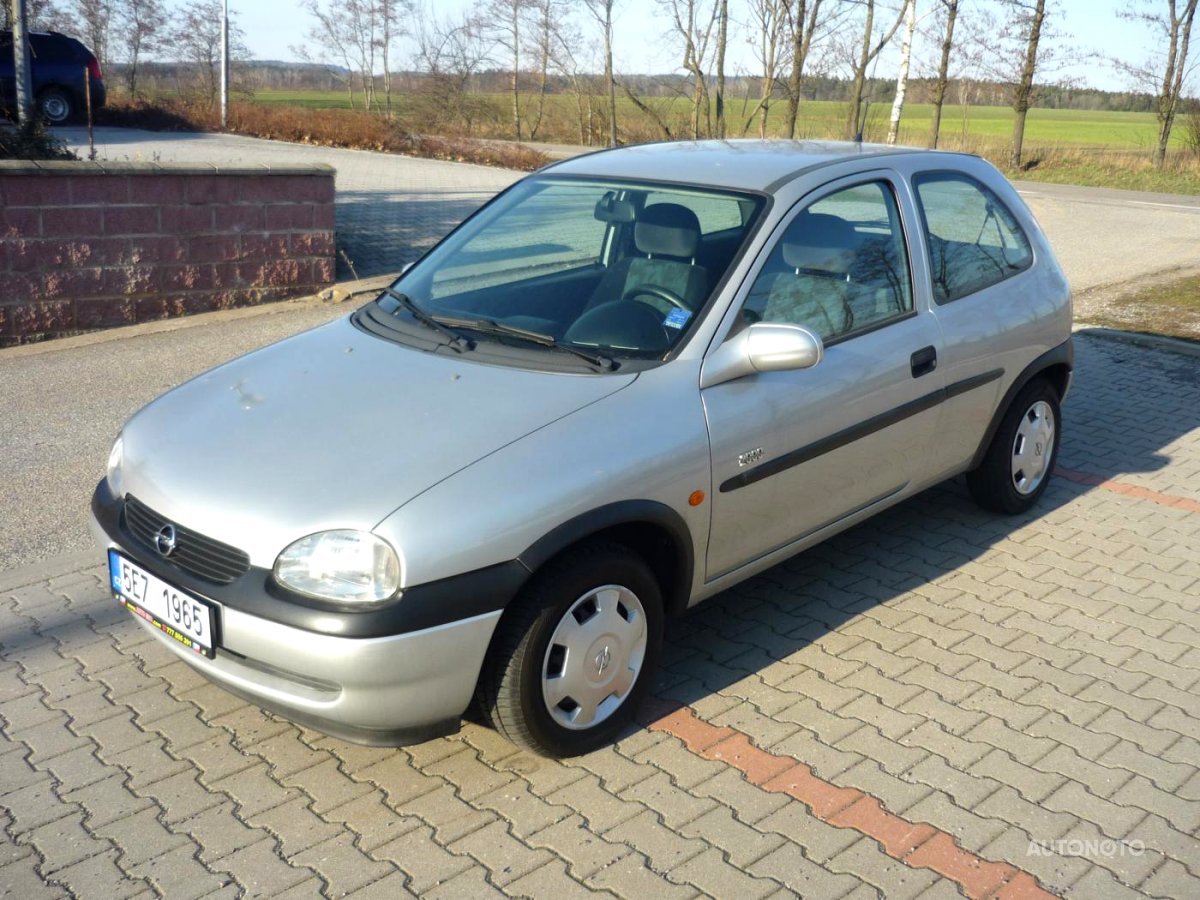 Opel Corsa, 2000 - pohled č. 2