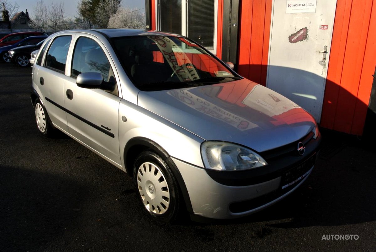 Opel Corsa, 2003 - pohled č. 3