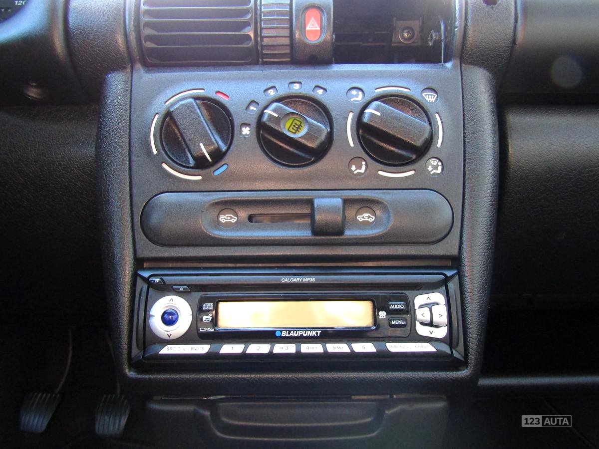 Opel Corsa, 2000 - pohled č. 12